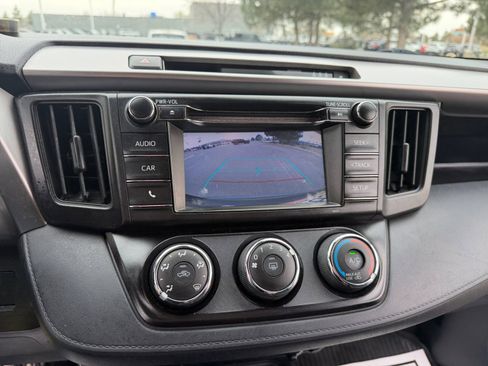 Used 2018 Toyota RAV4 LE w/ All Weather Liner Package image 29