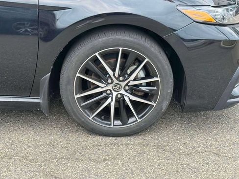 Used 2023 Toyota Camry SE AWD/4WD image 7
