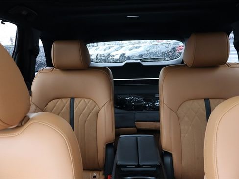 Certified 2025 MAZDA CX-90 3.3 Turbo S w/ Premium Plus image 9