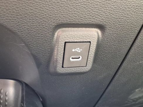 Used 2025 Toyota Corolla LE FWD image 12