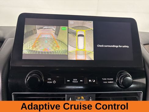 Used 2024 Nissan Armada SL w/ Captain's Chairs Package image 17