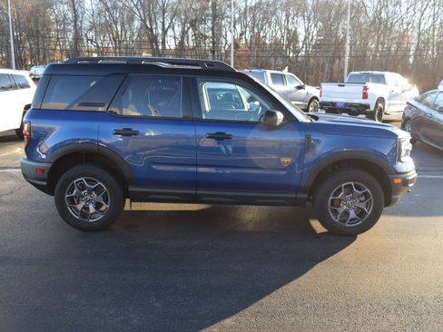 Used 2024 Ford Bronco Sport Badlands image 3