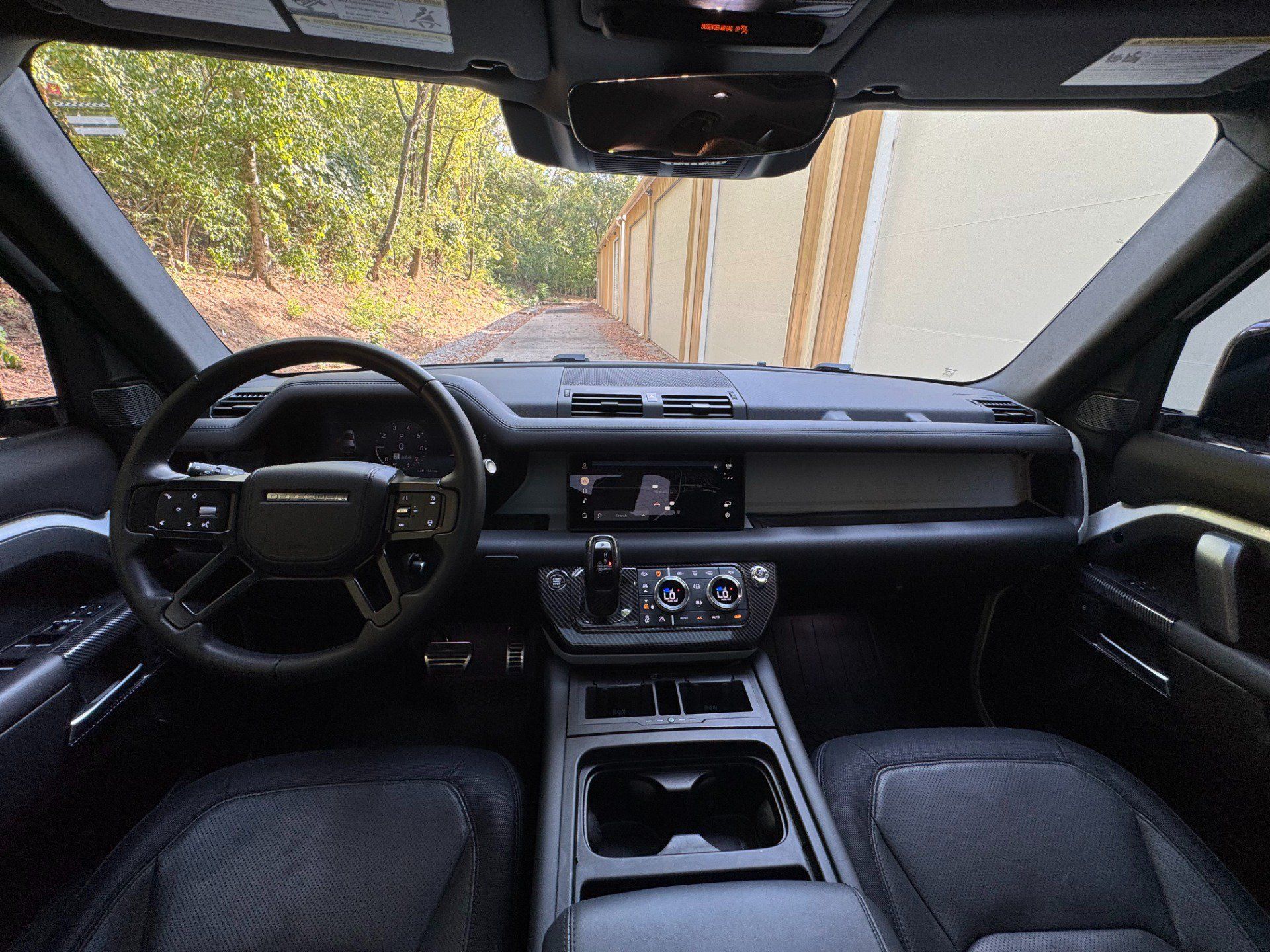 Used 2023 Land Rover Defender 110 X-Dynamic SE AWD/4WD image 44