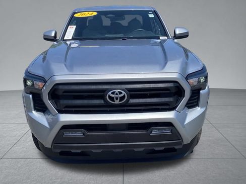 Used 2024 Toyota Tacoma SR5 AWD/4WD image 19
