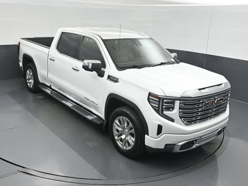 Used 2023 GMC Sierra 1500 Denali w/ Technology Package AWD/4WD image 45