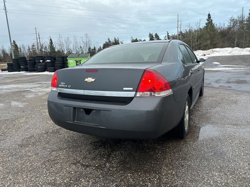 Used 2011 Chevrolet Impala LT image 15