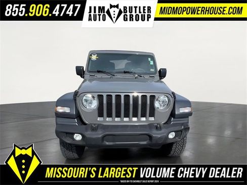 Used 2020 Jeep Wrangler Sport image 4