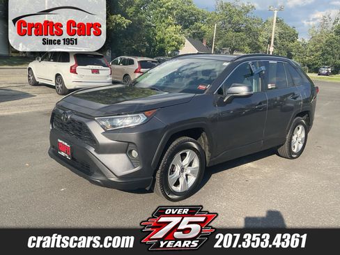Used 2021 Toyota RAV4 XLE w/ Convenience Package AWD/4WD image 1