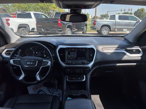 Certified 2022 GMC Acadia SLT w/ Elevation Edition AWD/4WD image 10