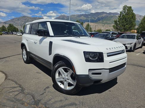 Used 2023 Land Rover Defender 110 SE AWD/4WD image 3