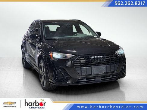 Used 2021 Audi Q3 2.0T Premium w/ Convenience Package AWD/4WD image 1