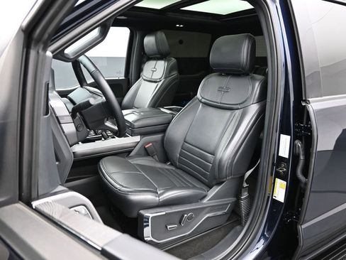 Used 2022 Ford F150 Platinum w/ Equipment Group 701A High image 7