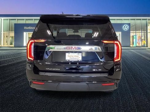 Used 2023 GMC Yukon SLE w/ Gmc Pro Safety Plus Package AWD/4WD image 28