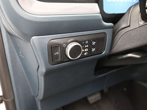 New 2025 Ford Maverick XL w/ Equipment Group 102A image 13