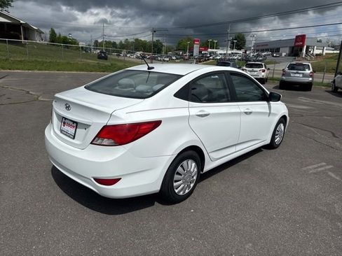 Used 2016 Hyundai Accent SE FWD image 8