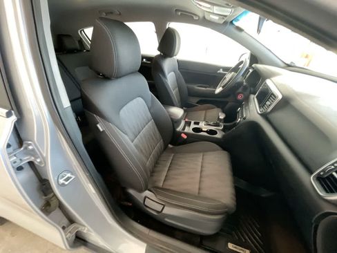 Used 2020 Kia Sportage LX AWD/4WD image 23