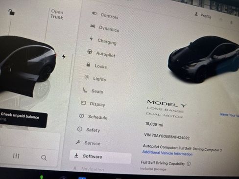 Used 2022 Tesla Model Y Long Range image 8