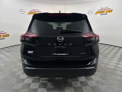 New 2026 Nissan Rogue S image 4