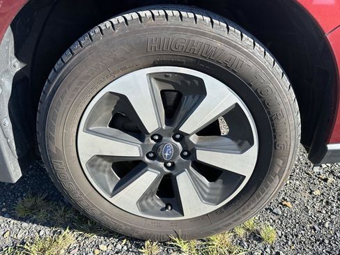 Used 2018 Subaru Forester 2.5i w/ Alloy Wheel Package AWD/4WD image 10