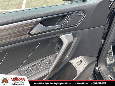 Used 2022 Volkswagen Tiguan SEL R-Line AWD/4WD image 20