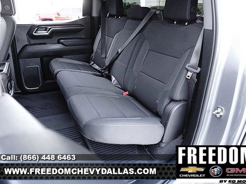 Used 2024 Chevrolet Silverado 1500 LT Trail Boss w/ LPO, Dark Essentials Package image 10