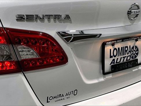 Used 2014 Nissan Sentra S image 40