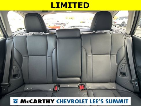 Used 2023 Subaru Outback Limited image 18