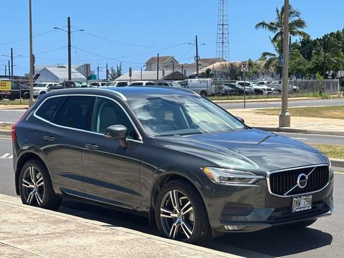 Used 2018 Volvo XC60 T6 Momentum w/ Convenience Package AWD/4WD image 6