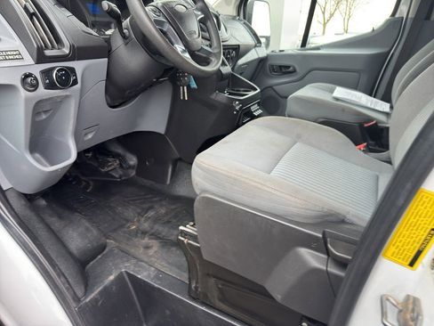 Used 2017 Ford Transit 250 130 Low Roof image 10