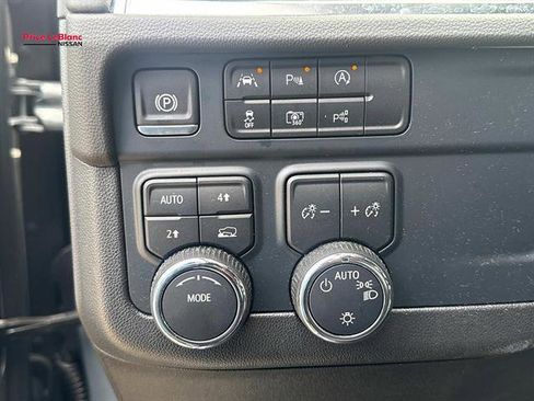 Used 2025 Chevrolet Tahoe LT AWD/4WD image 20
