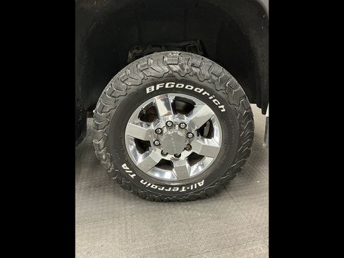 Used 2017 GMC Sierra 3500 Denali w/ Duramax Plus Package AWD/4WD image 41