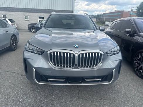 Certified 2024 BMW X5 xDrive40i w/ Premium Package AWD/4WD image 4