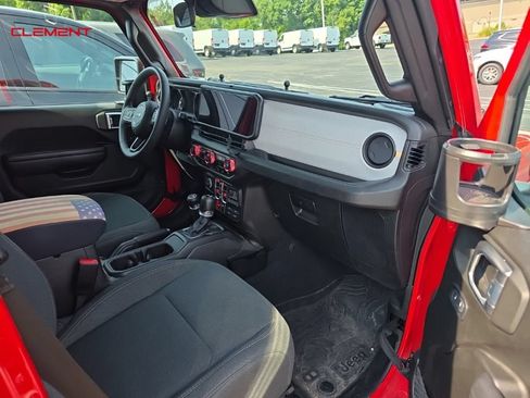 Used 2024 Jeep Wrangler Unlimited Sport AWD/4WD image 11