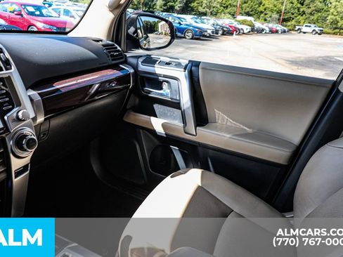 Used 2023 Toyota 4Runner Limited AWD/4WD image 43