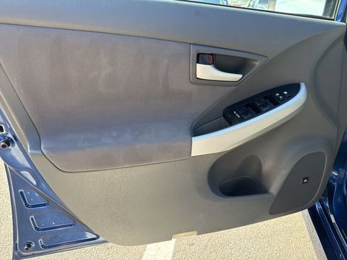 Used 2011 Toyota Prius Three image 15
