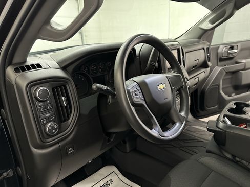 Used 2022 Chevrolet Silverado 1500 Custom w/ LPO, Dark Essentials Package AWD/4WD image 17
