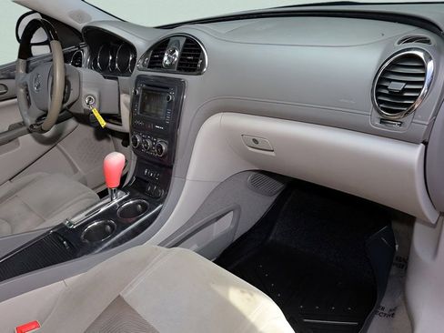 Used 2015 Buick Enclave Convenience FWD image 24