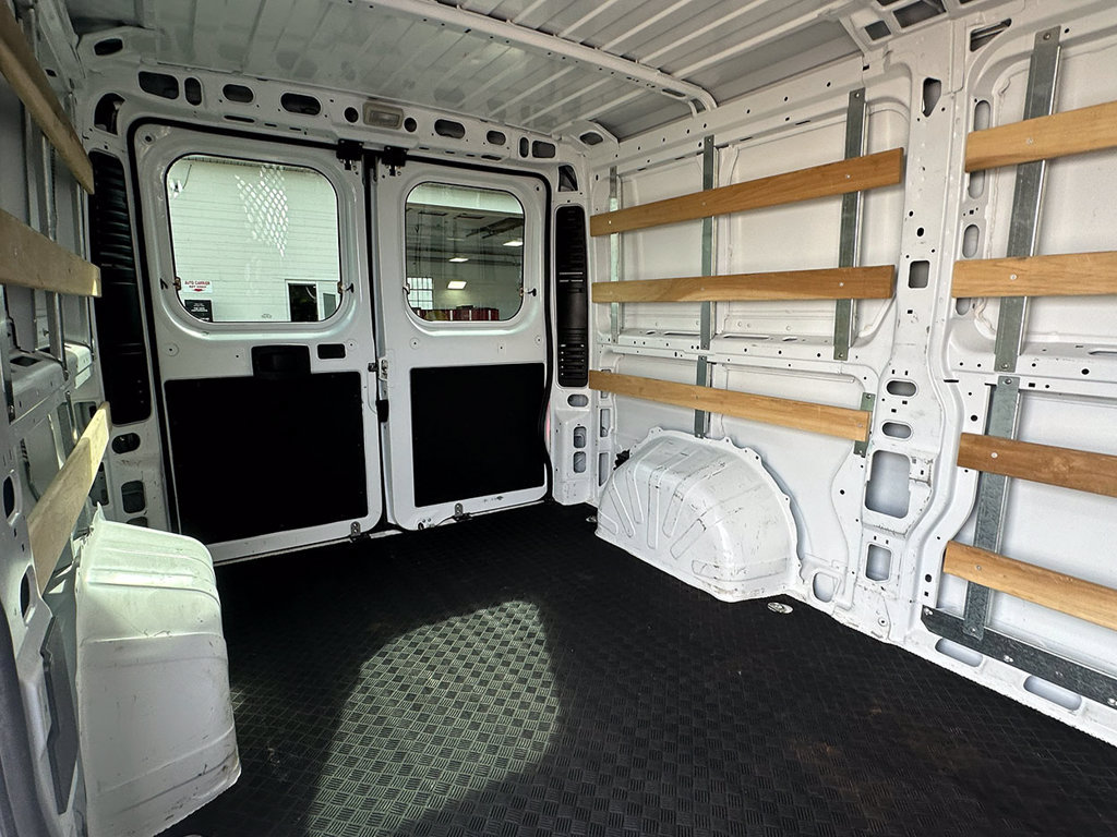 Used 2025 RAM ProMaster 2500 w/ U-Haul Equipment Group FWD image 18