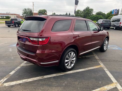 Used 2022 Dodge Durango SXT w/ Anodized Platinum Package image 5