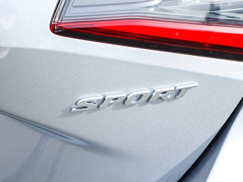 Used 2024 Honda Civic Sport image 11