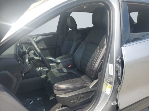 Used 2023 Ford Escape SE w/ PHEV Premium Package FWD image 9