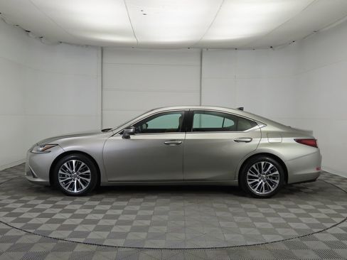 Used 2019 Lexus ES 350 w/ Premium Package image 8