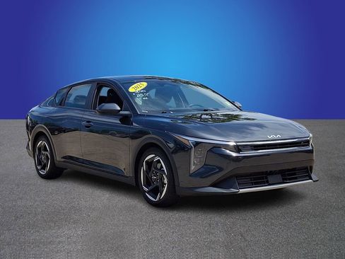 Used 2025 Kia K4 EX FWD image 3
