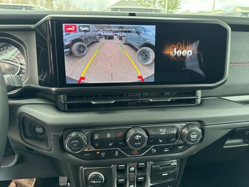 New 2026 Jeep Wrangler Unlimited Rubicon 392 image 14