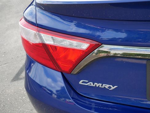 Used 2015 Toyota Camry XSE w/ Moonroof Package FWD image 17
