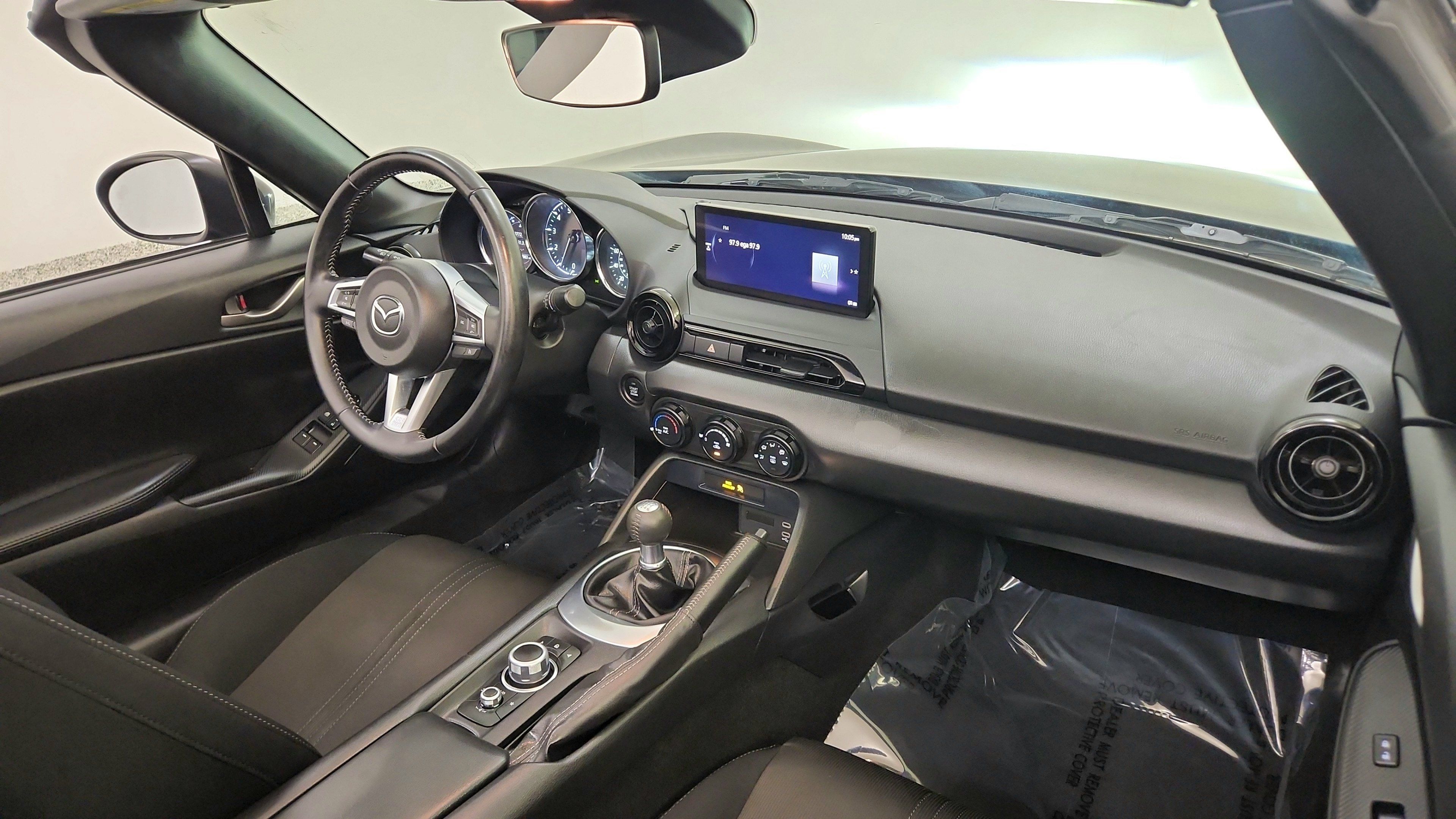 Used 2024 MAZDA MX-5 Miata Sport RWD image 17