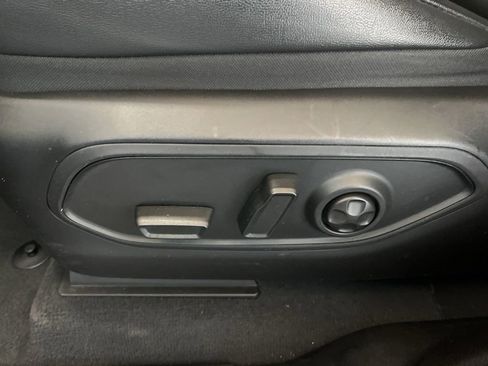 Used 2023 Jeep Grand Cherokee 4WD 4xe image 24