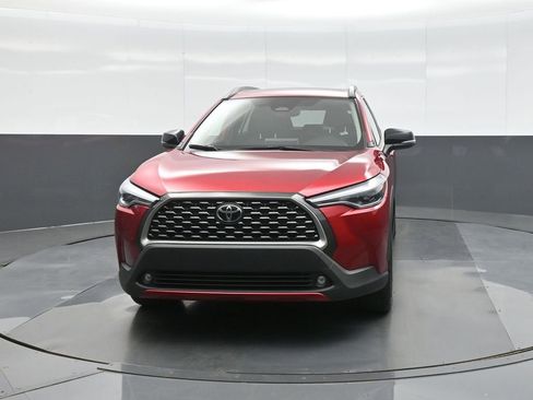 Certified 2025 Toyota Corolla Cross XLE AWD/4WD image 2