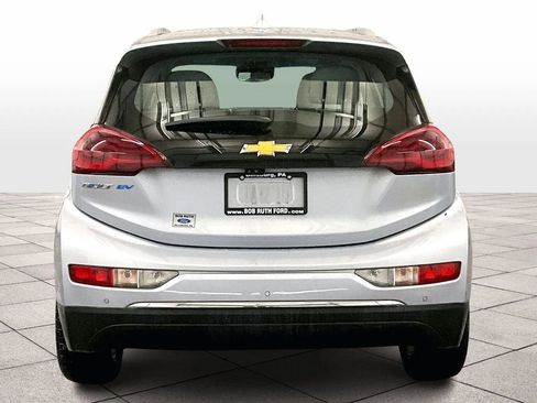 Used 2018 Chevrolet Bolt Premier w/ Driver Confidence II Package image 4