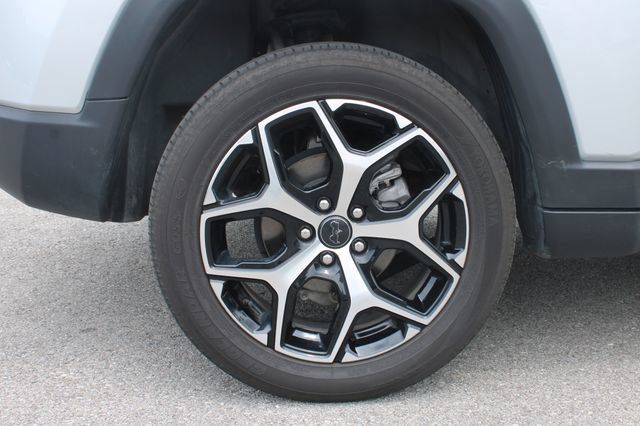 Used 2025 Jeep Compass Limited AWD/4WD image 36